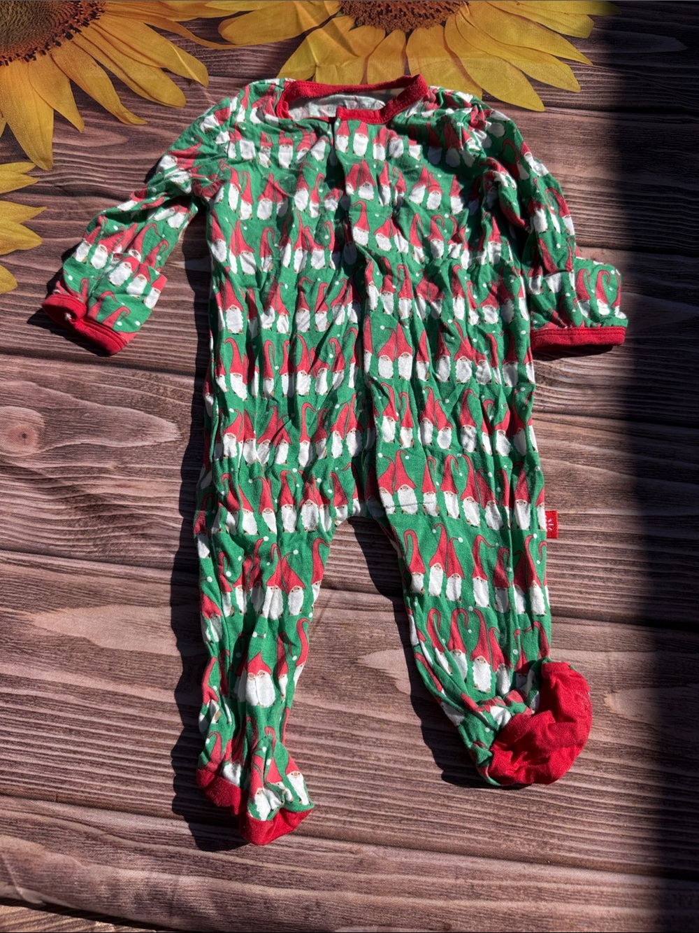 Magnetic Me Red & Green Gnome-Print Footed Pajamas